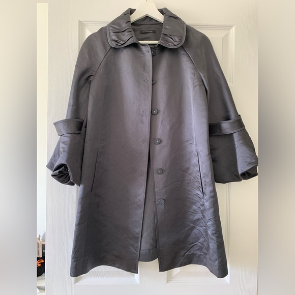 Elie Tahari grey silk coat in perfect condition - Picture 2 of 5